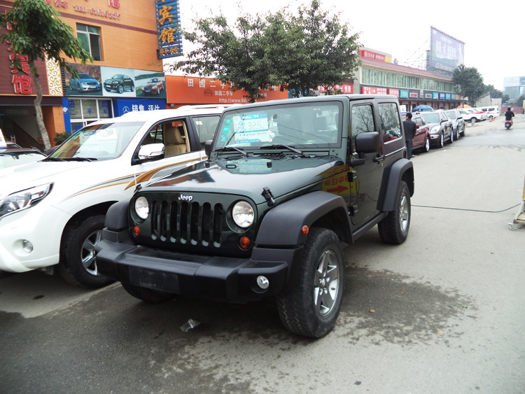 【成都】2010年3月 jeep 3.8 3.8l 罗宾汉 绿色 自动档