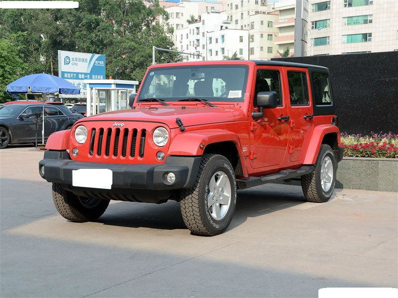 【北京】2014年5月 jeep 牧马人 3.0 四门版 sahara 红色 自动档