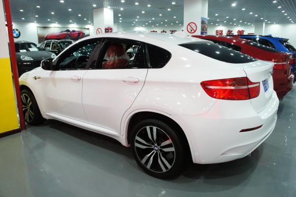 【上海】2011年6月 宝马 x6m 4.4 x6 m 112万