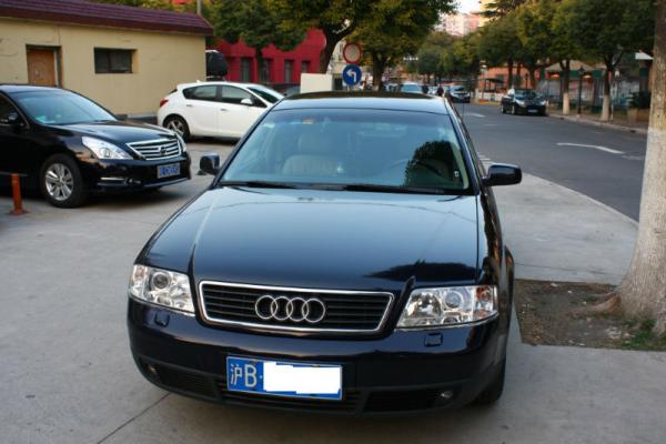 【上海】2001年1月 奥迪 奥迪a6l 2.4 豪华型 蓝色 手自一体