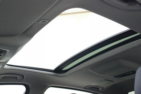 近年二手宝马比较 1221 【博豪名车】宝马525li  白色黑内  天窗