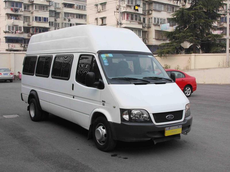 上海2010年4月福特全顺jx6593d2h加长轴距17座高顶白色手动挡
