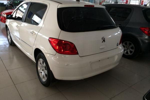 03 2011年上牌标致307