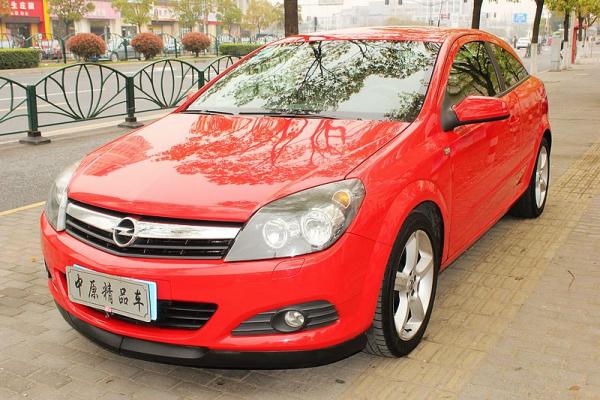 2006年8月 欧宝 雅特twintop 1.8 1.8gtc舒适型两厢(3门)