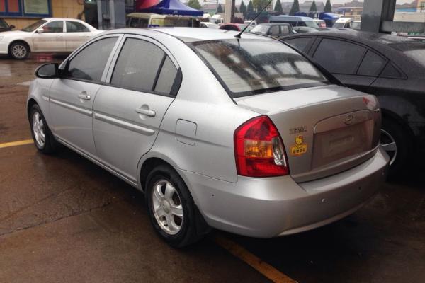 现代雅绅特 2010年上牌