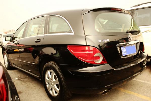 07年奔驰r350四驱豪华型最顶配,此车极新,中规大贸,黑色米内,性价比极