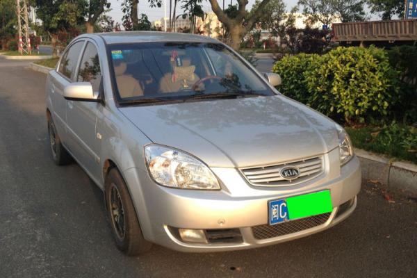 起亚锐欧 2011年上牌