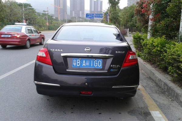 深圳2009年11月日产天籁1262款周年纪念版自动档