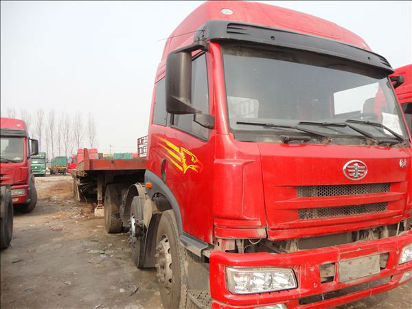 2012年6月解放悍威双导向半挂车出售