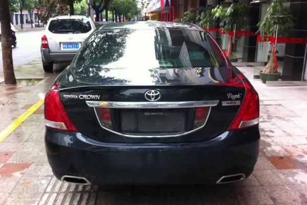 三明丰田皇冠2011年上牌二手车报价_多少钱,2011年上牌的丰田皇冠出售