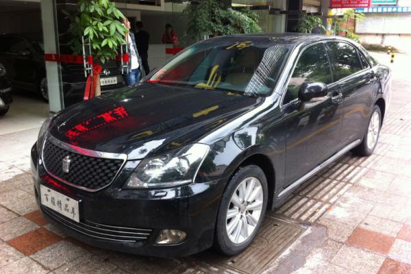 三明丰田皇冠2011年上牌二手车报价_多少钱,2011年上牌的丰田皇冠出售