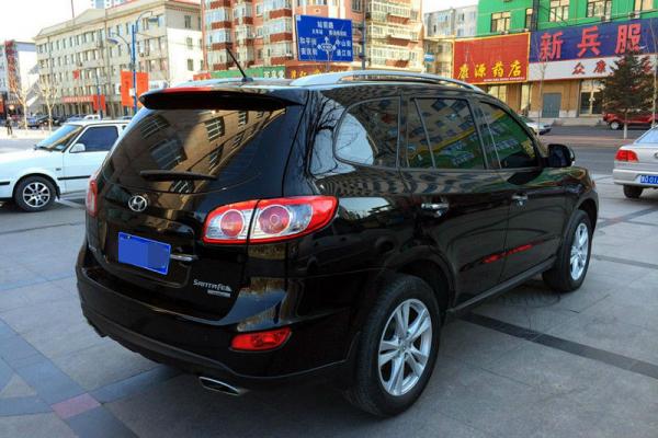 【佳木斯】2011年11月 现代 新胜达 新胜达2.4至尊版七座四驱 18.8万