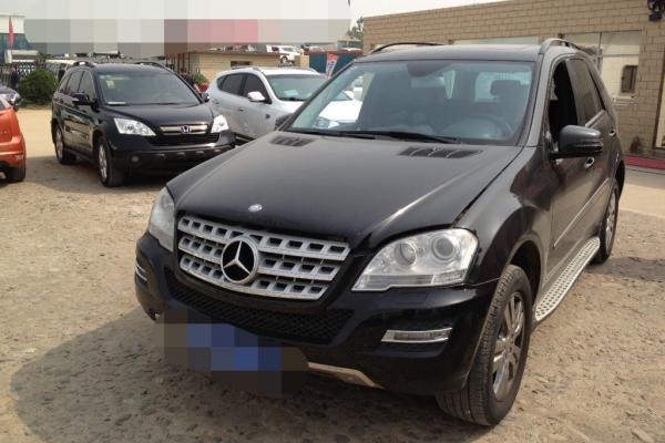 【郑州】2014年4月 奔驰 ml级越野车 ml300 4matic 55万