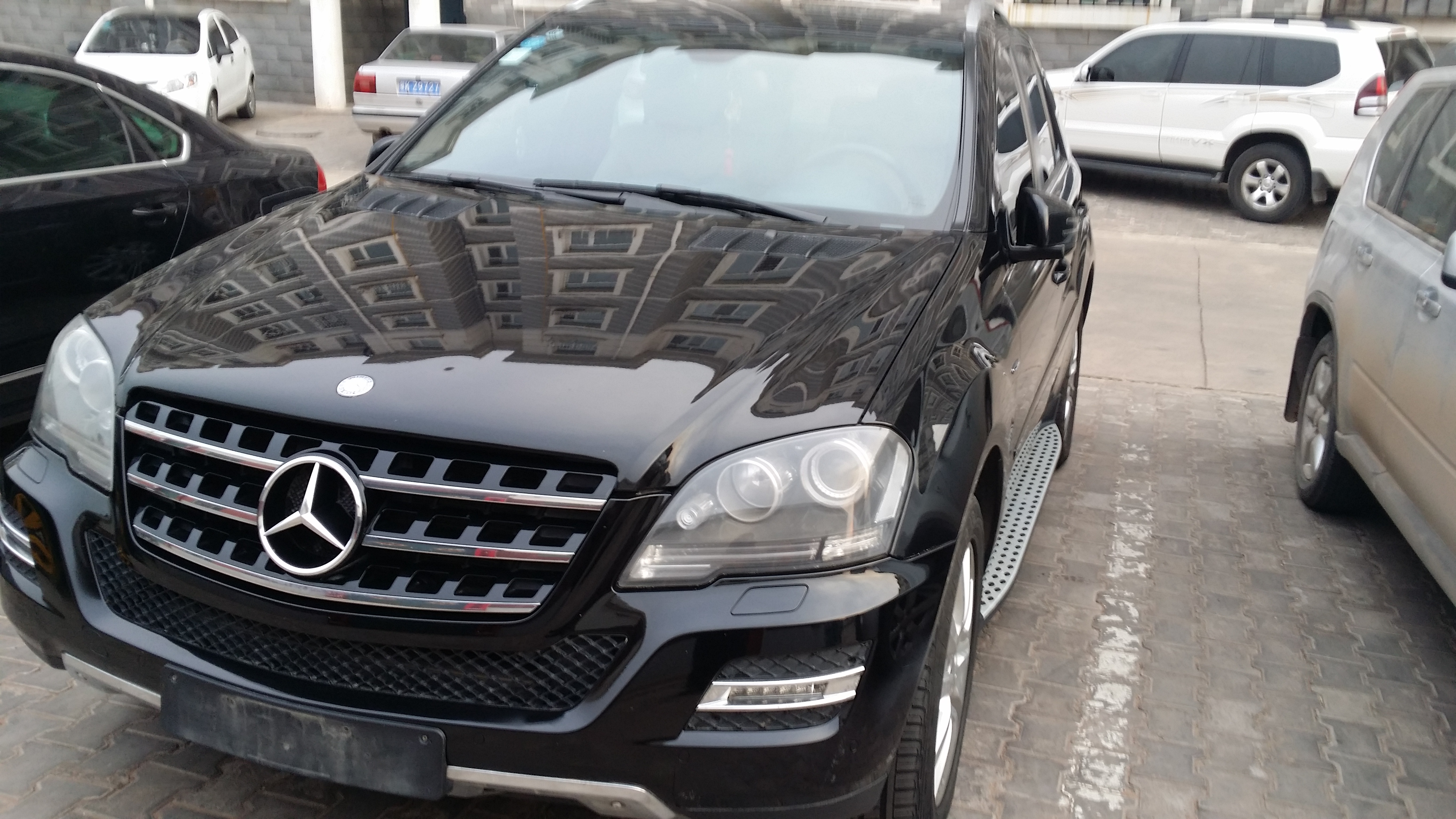 2010年12月奔驰 ml级越野车 ml350豪华型