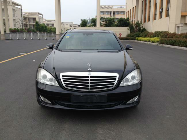 06年8月高配奔驰s350(价格33.8万)