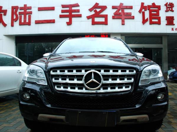 ML300 4MATIC