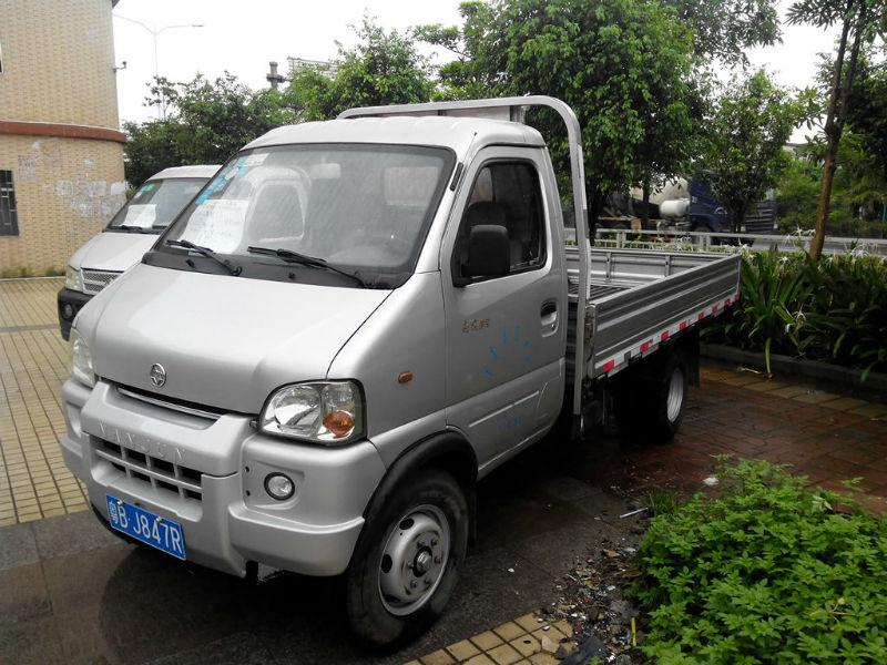 【深圳】2011年10月 南骏平板单排货车 灰色 手动挡