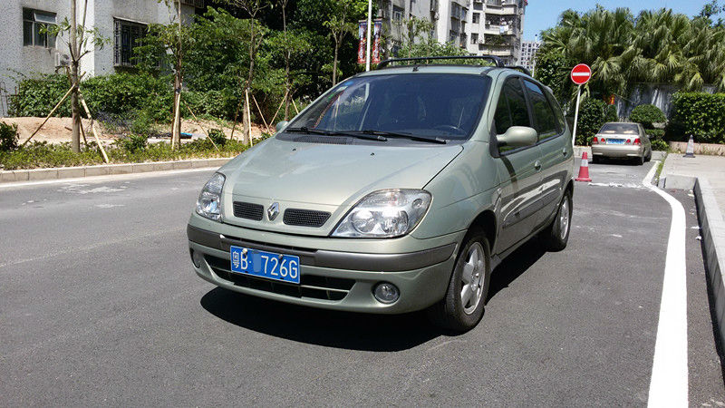 【深圳】2003年5月 雷诺 风景 大 2.0 16v 黑色 自动档