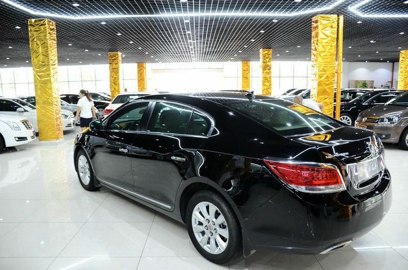 【苏州】2013年5月 别克 君越 2.4 sidi 精英舒适型 黑色 手自一体