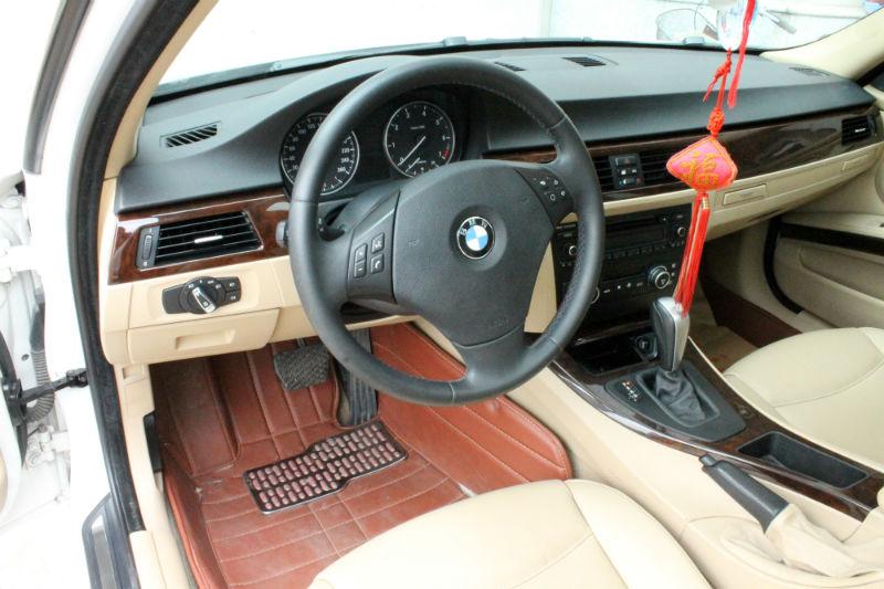 【无锡】2009年3月 宝马 宝马3系 320i 2.0 时尚型 白色 自动档