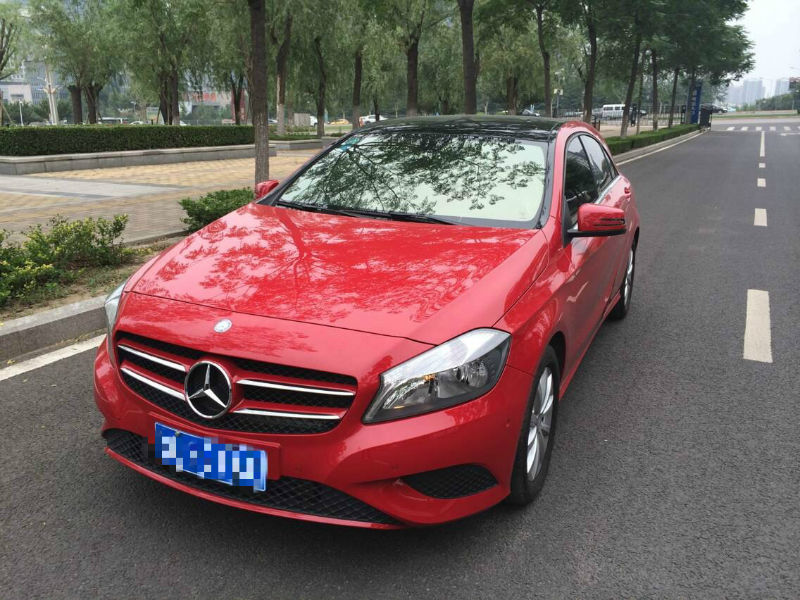 【济南】2014年3月 奔驰 a级 a180 1.6t 红色 自动档