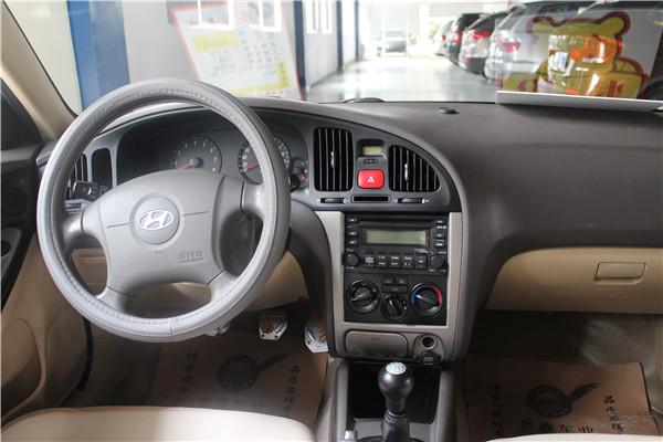 【苏州】2009年1月 现代 伊兰特 07款 1.6 gl 手动舒适型 银灰 手动挡