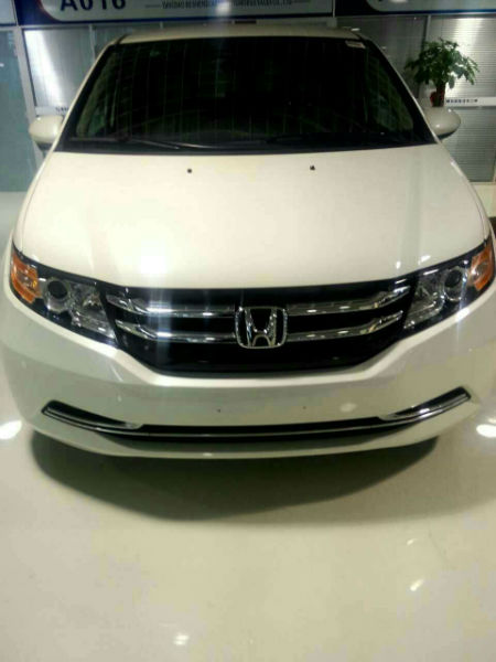 【山东】未上牌 本田 奥德赛 美规3.5旅行者 白色 自动档