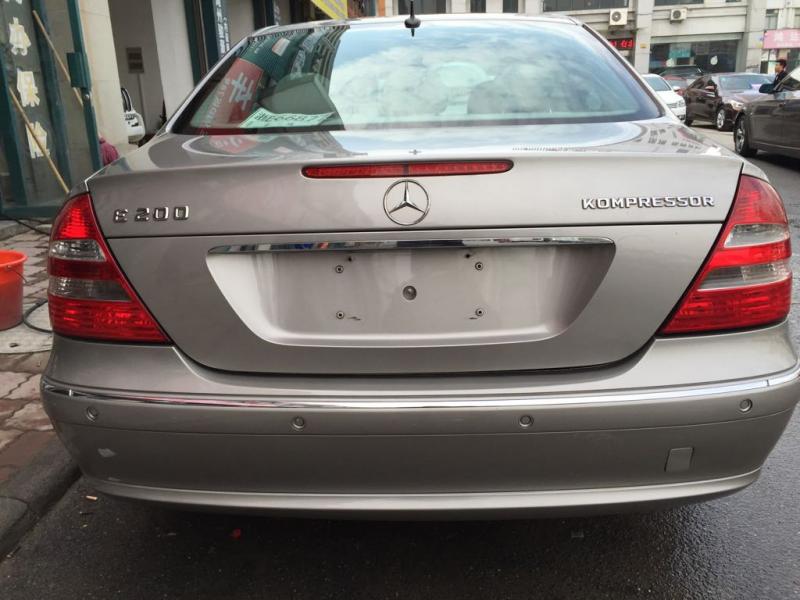 【浙江】2006年6月 奔驰 e级 e200 k tourer 1.8t 香槟色 自动档