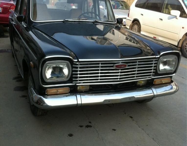 【上海】1995年1月 奔驰 e级 e200k 1.8t 优雅型 黑色 自动档