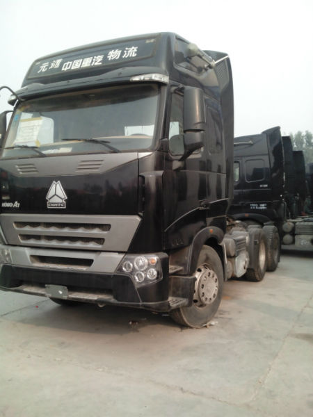 【济宁】2012年8月 豪沃a7380 375 420马力一现车 黑色 手动挡