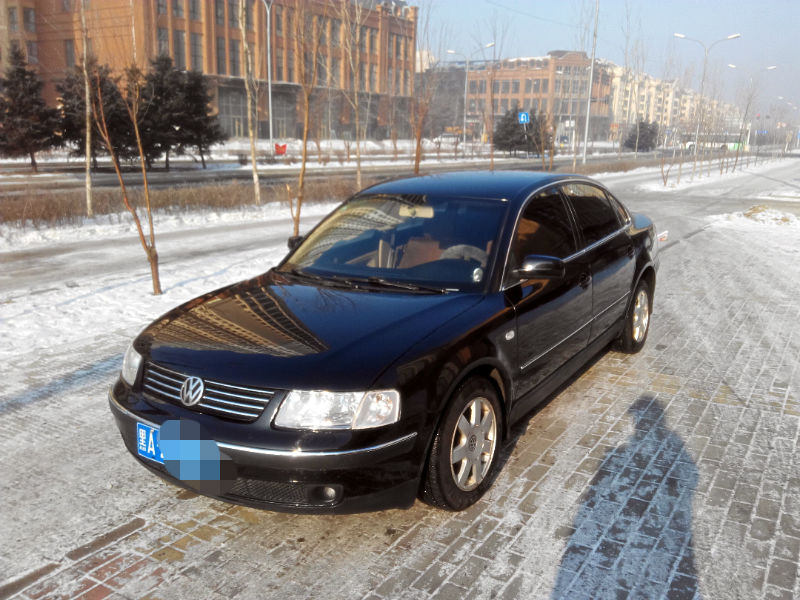 【哈尔滨】2003年10月 大众 帕萨特 2.0 舒适版 黑色 自动档