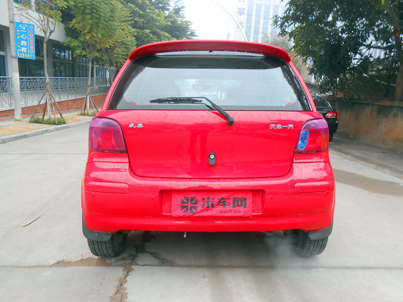 【厦门】2006年7月 一汽 威姿 1.3 天窗版 自动 红色 自动档