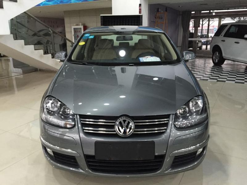 【中国】2011年7月 大众 速腾 1.6 舒适版 灰色 手自一体