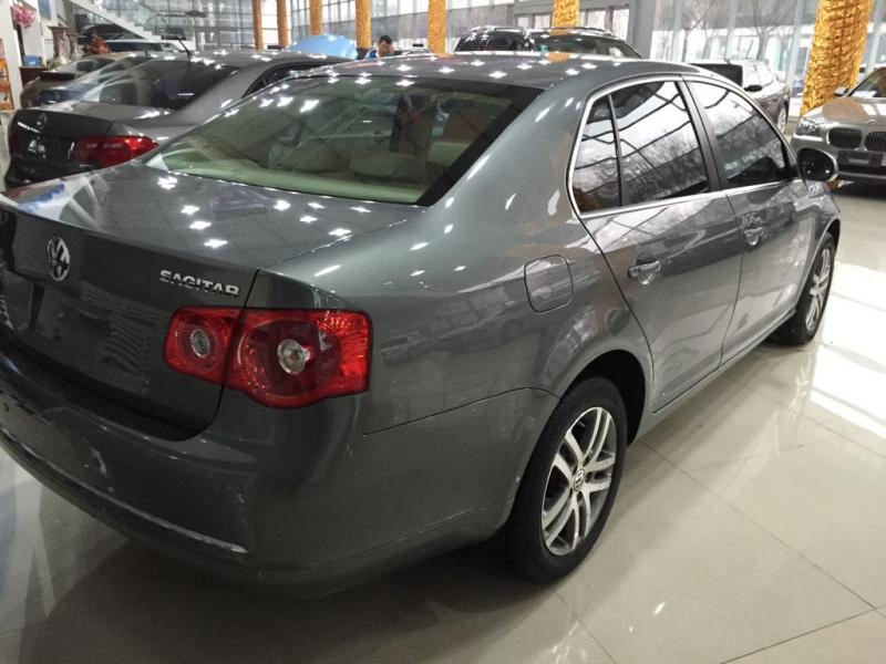 【中国】2011年7月 大众 速腾 1.6 舒适版 灰色 手自一体