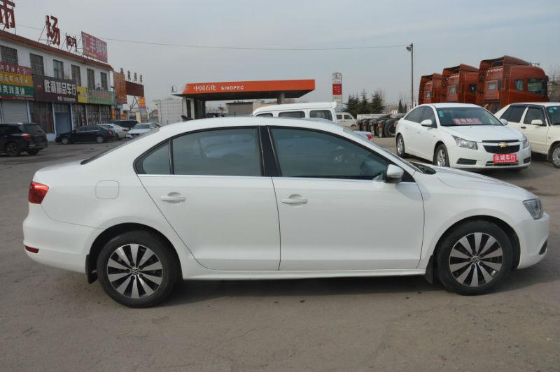 【泰安】2012年5月 大众 速腾 1.4tsi 豪华版 白色 手自一体