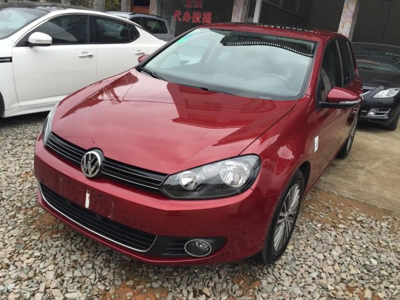 【丽水】2013年8月 大众 高尔夫 7 1.4tsi 豪华型 红色 手自一体