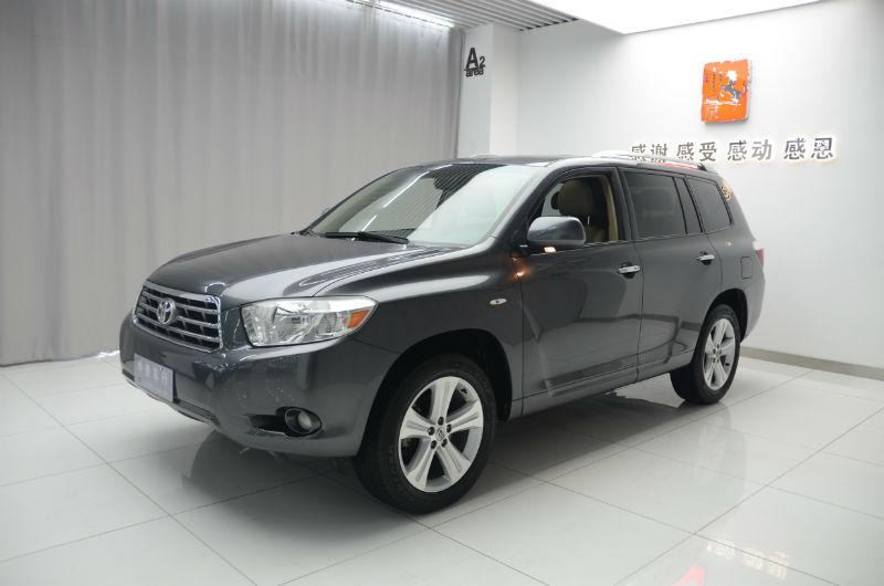 【上海】2009年8月 丰田 汉兰达 3.5 四驱7座至尊版 灰色 自动档