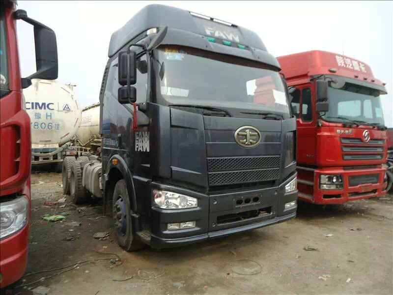 【济宁】2012年8月 低价出售东风天龙 解放j6双驱半挂车 红色 手动挡