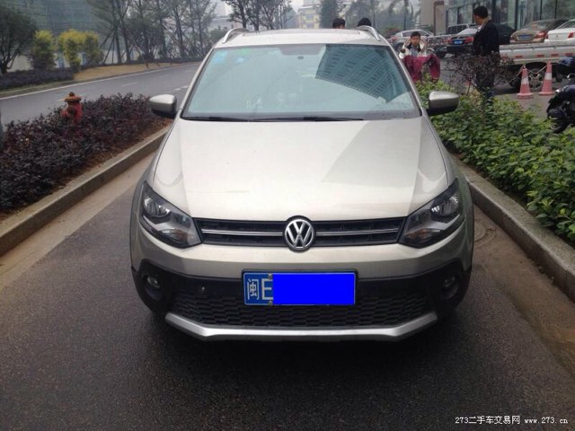 【漳州】2012年11月 大众 polo cross polo 1.6 香槟色 自动档