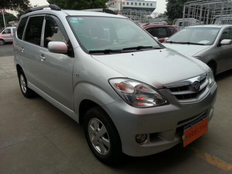 【佛山】2010年10月 一汽 森雅m80 1.3 7座 银灰 手动挡