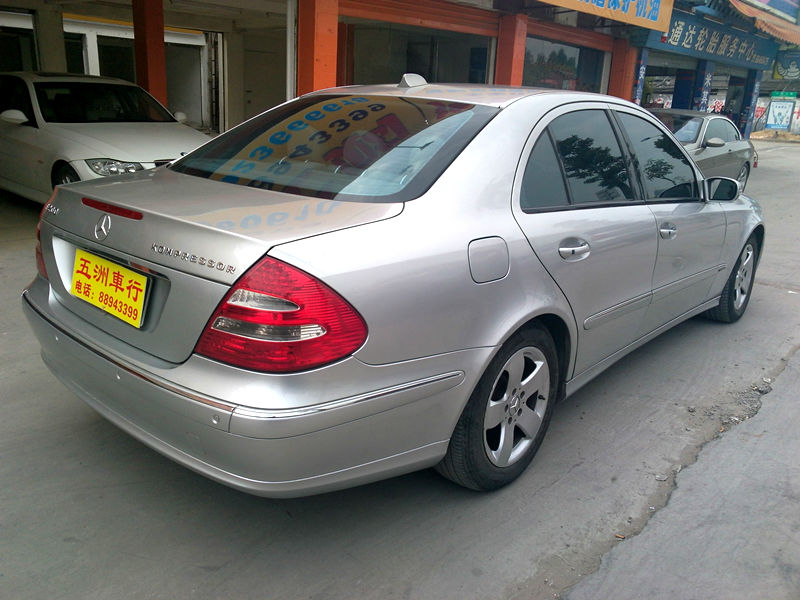 【汕头】2006年8月 奔驰 e级 e200 k tourer 1.8t 银灰 自动档