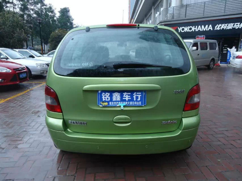 【重庆】2003年5月 雷诺 风景 大 2.0t 16v 绿色 自动档