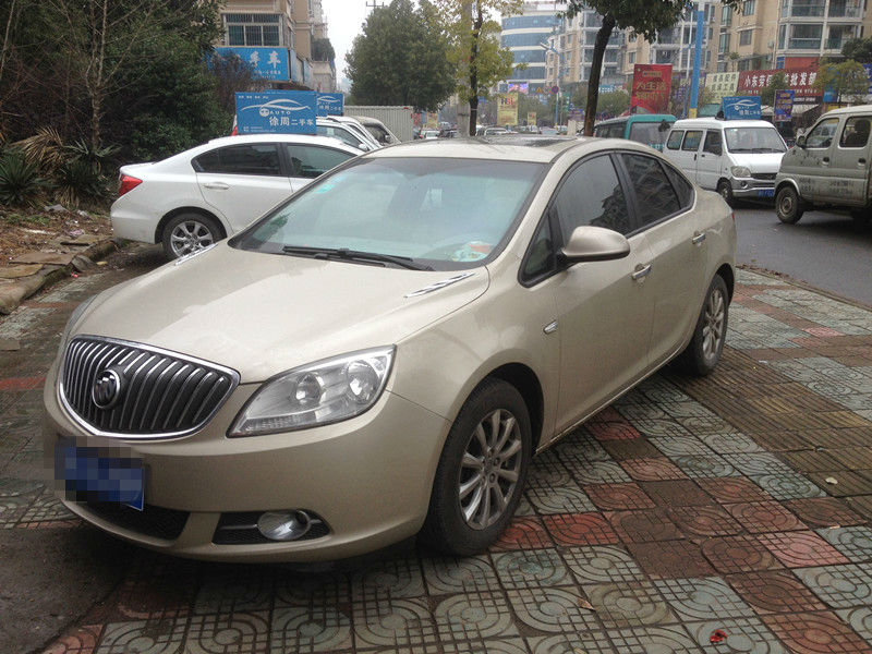 【金华】2011年3月 别克 英朗 gt 1.6 时尚版 银灰 手自一体