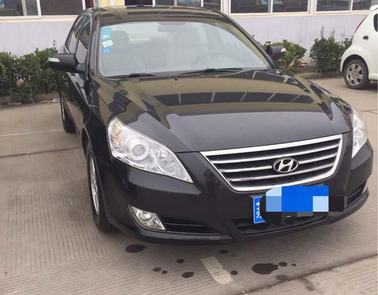 【泰州】2010年1月 现代 索纳塔 领翔 2.0 gls 豪华型 黑色 手动挡