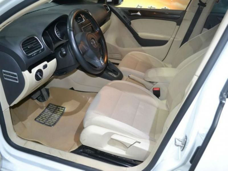 4tsi 自动舒适型 白色 手自一体