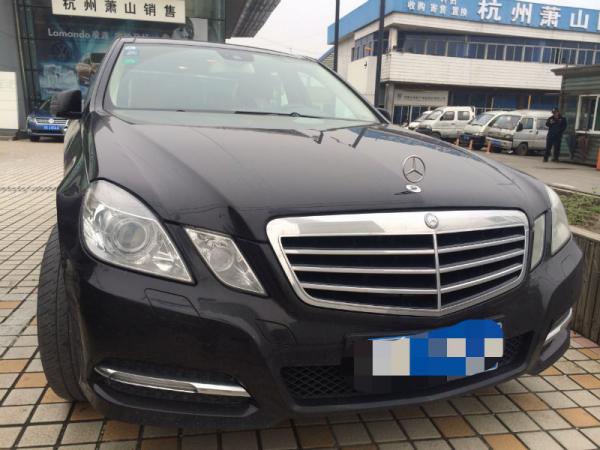 奔驰 奔驰E级  2014款 E300L 3.0L 运动豪华型