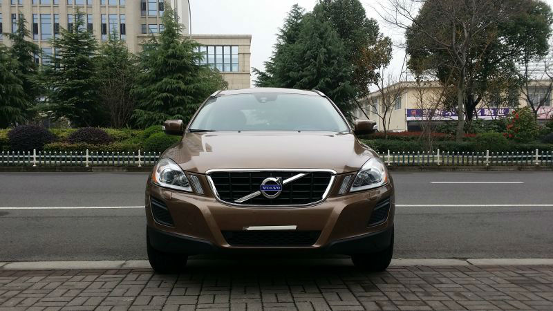 【宁波】2013年8月 沃尔沃 xc60 2.0t t5 智行版 香槟色 手自一体