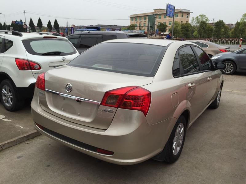 【衢州】2013年2月 别克 凯越 1.6 lx 香槟色 手自一体