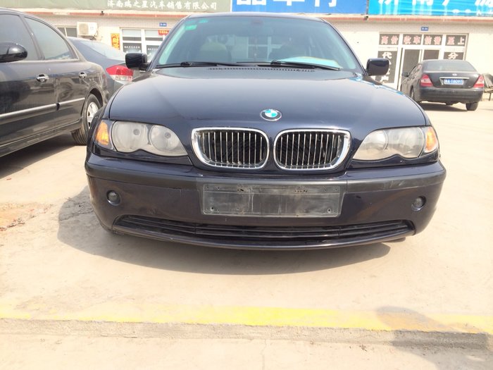 【济南】2003年11月 宝马 宝马3系 2003款 宝马3系 325i 蓝色 自动档
