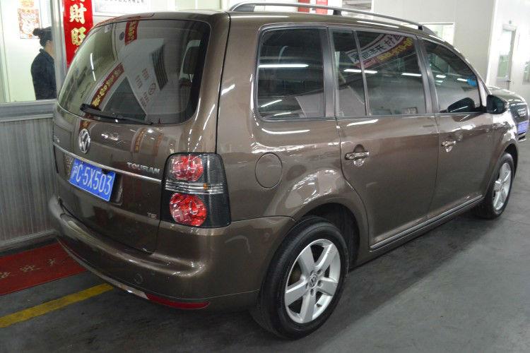 【上海】2012年2月 大众 途安 1.4tsi 5座智雅版 香槟色 手自一体